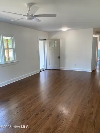 1709 Westwood Avenue W, Wilson, NC 27893 – photo 4: Living Room