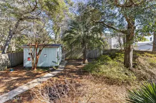 322 NE 48th Street, Oak Island, NC 28465 – photo 18: mls-IMG_1380