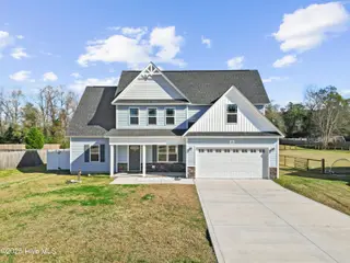 152 Backfield Place, Jacksonville, NC 28540 – photo 2: mls-DJI_0189