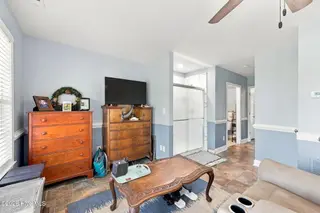 1800 Bay Street 206, Morehead City, NC 28557 – photo 12: 55-web-or-mls-1800-Bay-St-206---046_edit