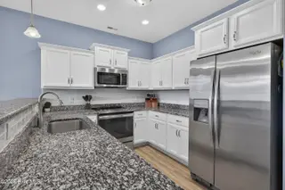 217 Bronze Drive, Rocky Point, NC 28457 — 3-bedroom home in The Knolls at Turkey Creek, Rocky Point, NC, photo 11 of 63: 217BronzeDrive-23