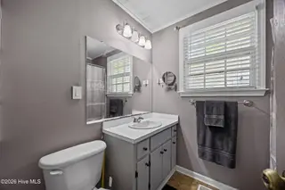 2812 Evans Street, Morehead City, NC 28557 – photo 18: Primary bathroom