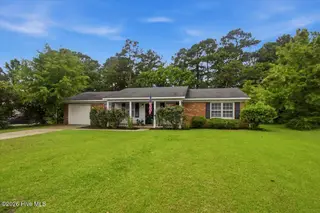 201 Greenbriar Drive, Jacksonville, NC 28546 – photo 4