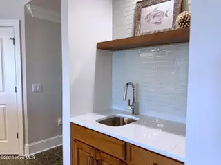 4425 Arendell Street 304, Morehead City, NC 28557 – photo 18: Wet Bar