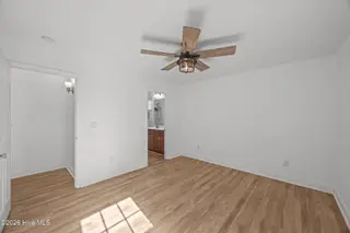 3414 Richard Court, New Bern, NC 28560 — 3-bedroom home in Pinecrest Estates, New Bern, NC, photo 10 of 38: another view of primary