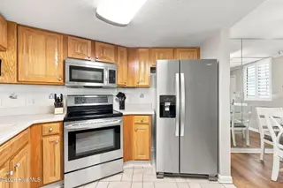 1400 E Fort Macon Road 519, Atlantic Beach, NC 28512 – photo 12: 29-web-or-mls-The Sands 519 - 036_edit
