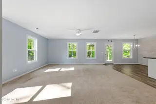 186 Backfield Place, Jacksonville, NC 28540 – photo 4: 6_img_0320