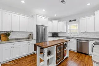 2204 W Oak Island Drive, Oak Island, NC 28465 – photo 15: 013_2204_west_oak_island-13_930