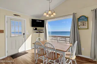 464 Topsail Road, North Topsail Beach, NC 28460 – photo 12: 6G8A5532