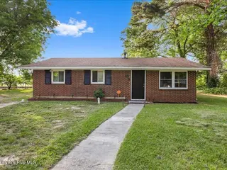 719 S Chestnut Circle, Goldsboro, NC 27530 – photo 1: 01-719 S Chestnut Cir-1