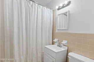401 Dewitt Street, Jacksonville, NC 28540 — 4-bedroom home in Forest Grove, Jacksonville, NC, photo 14 of 19