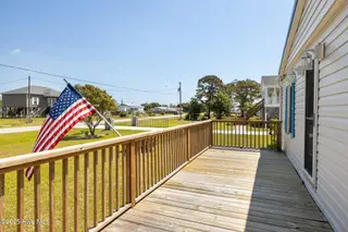 118 Diamond City Drive, Harkers Island, NC 28531 – photo 5: 33-web-or-mls-1S3A0182