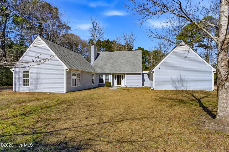 474 Oakwood Drive NW, Calabash, NC 28467 – photo 1 of 44: 474 Oakwood Dr NW 042