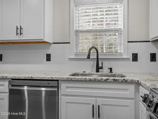 250 Star Hill Drive, Cape Carteret, NC 28584 – photo 13: Kitchen
