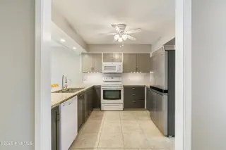 5923 Inland Greens Drive, Wilmington, NC 28405 – photo 7: 5923InlandGreens-49