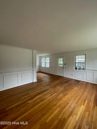 412 Seminole Trail, Jacksonville, NC 28540 – photo 7: IMG_6788