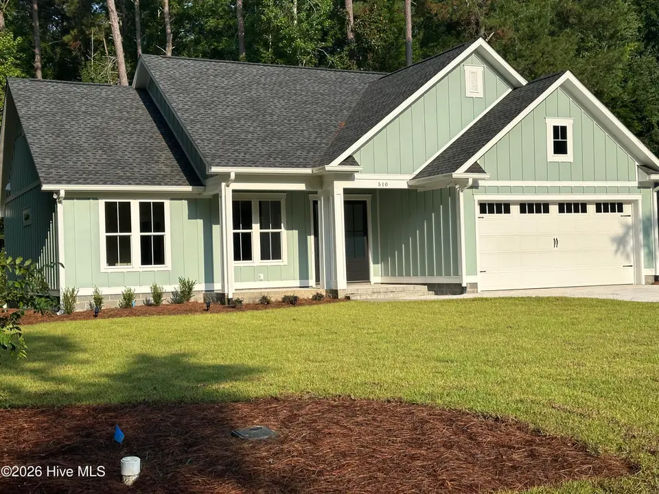 510 E Oliver Street, Whiteville, NC 28472 – photo 1 of 42: IMG_4190