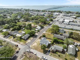 2501 Avery Street, Morehead City, NC 28557 – photo 12: 12-web-or-mls-2501 Avery St 012