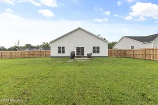 305 E Theriault Court, Jacksonville, NC 28540 – photo 21: 25 (12)