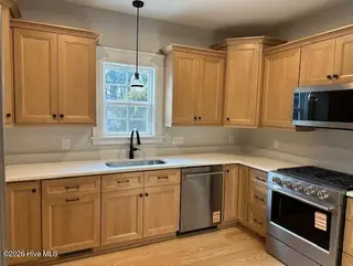 365 W New Jersey Avenue, Southern Pines, NC 28387 – photo 7: bb7c1c5d-dac4-49b5-92d2-d364703ffdd3