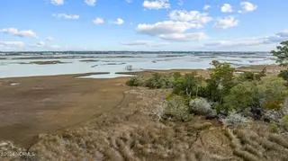 10022 Coast Guard Road, Emerald Isle, NC 28594 – photo 13: 27-web-or-mls-DJI_0905