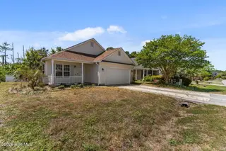 5014 N Hampton Drive SE, Southport, NC 28461 – photo 13: 51-web-or-mls-DSC04818