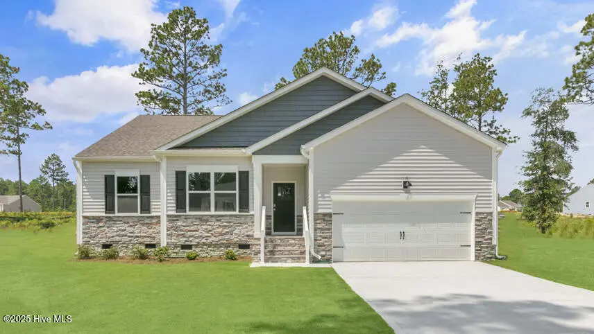 3120 Platinum Circle, West End, NC 27376 – photo 1 of 40: 3120 Platinum Circle