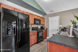 121 Woodbury Farm Drive, Jacksonville, NC 28540 – photo 10