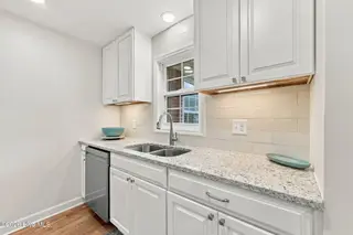 123 Willis Drive, Harkers Island, NC 28531 — 2-bedroom home, Harkers Island, NC, photo 12 of 34: Kitchen
