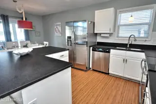 286 E Second Street, Ocean Isle Beach, NC 28469 – photo 12: Kitchen5