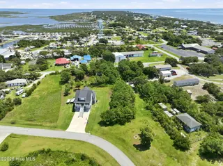 154 Westbay Circle, Harkers Island, NC 28531 – photo 6: 5-web-or-mls-154 Westbay 005