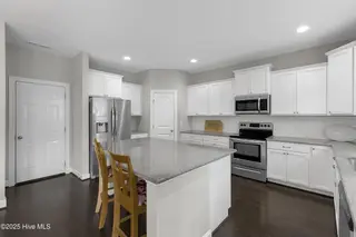 5028 Laurenbridge Lane, Wilmington, NC 28409 – photo 23: Laurenbridge5028-6kitShaneL33A5609-CR2