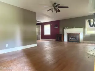 209 E Ridge Street, Rose Hill, NC 28458 — 2-bedroom home, Rose Hill, NC, photo 2 of 12: IMG_0564