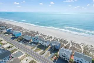 140 Ocean Boulevard E, Holden Beach, NC 28462 – photo 7: 140OceanBlvdEUnitW - 35