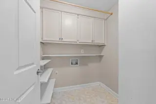 1370 Hope Drive, Greenville, NC 27858 – photo 10: 35-web-or-mls-LHV_4397