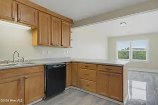 173 Sea Gull Lane, North Topsail Beach, NC 28460 – photo 10: 173 Sea Gull - Interiors - Edited_10