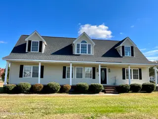 3274 Quail Pointe Drive, Greenville, NC 27858 — 3-bedroom home in Quail Pointe, Greenville, NC, photo 1 of 27: IMG_3840