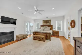 1907 Pembroke Jones Drive, Wilmington, NC 28405 — 4-bedroom home in Landfall, Wilmington, NC, photo 15 of 49: 012_img_1235_268