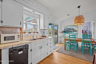 2906 E Dolphin Drive, Oak Island, NC 28465 – photo 18: 45-web-or-mls-DSC08896