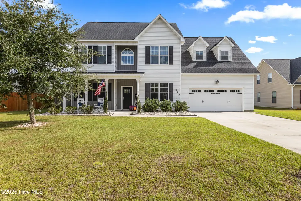 913 Courthouse Crossing, Jacksonville, NC 28546 — 4-bedroom home in Wantland's Ferry @ Towne Pointe, Jacksonville, NC, photo 1 of 40