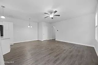 2041 Folkstone Woods Lane 10a, Holly Ridge, NC 28445 – photo 13: 14_living room