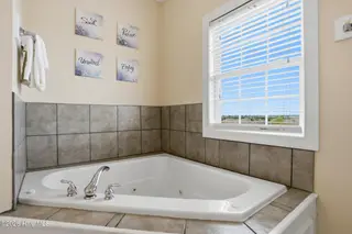 4478 Island Drive, North Topsail Beach, NC 28460 – photo 23: 22_4478_island_dr_022