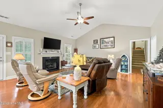 203 Coldwater Drive, Swansboro, NC 28584 — 3-bedroom home in Coldwater Creek, Swansboro, NC, photo 9 of 49: 21-web-or-mls-IMG_4162