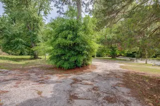 2128 Yaupon Drive, Wilmington, NC 28401 — 3-bedroom home in Greenfield Lake Estates, Wilmington, NC, photo 5 of 22: 2128YauponFrontShots-1