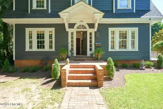 335 E Connecticut Avenue, Southern Pines, NC 28387 – photo 4: 002-2_335 E Connecticut Ave, Southern Pi