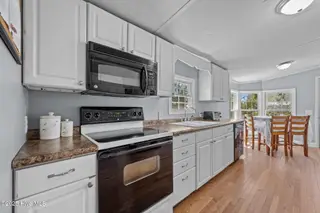 3426 Burgaw Highway, Jacksonville, NC 28540 – photo 17: 41-web-or-mls-_RAD6157