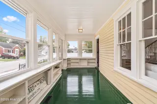 1208 Preyer Avenue, Elizabeth City, NC 27909 — 3-bedroom home in Riverside, Elizabeth City, NC, photo 3 of 76: Huge Foyer