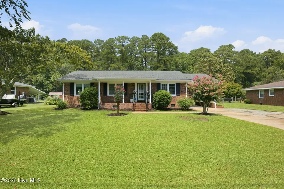 216 Carolina Pines Boulevard, New Bern, NC 28560 – photo 1 of 40: Welcome to 216 Carolina Pines Blvd!