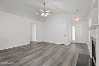 4009 Huntsmoor Lane, Wilson, NC 27896 – photo 3: 22-web-or-mls-DSC05794