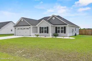 806 Calebs Creek Court, Maysville, NC 28555 – photo 2: Front